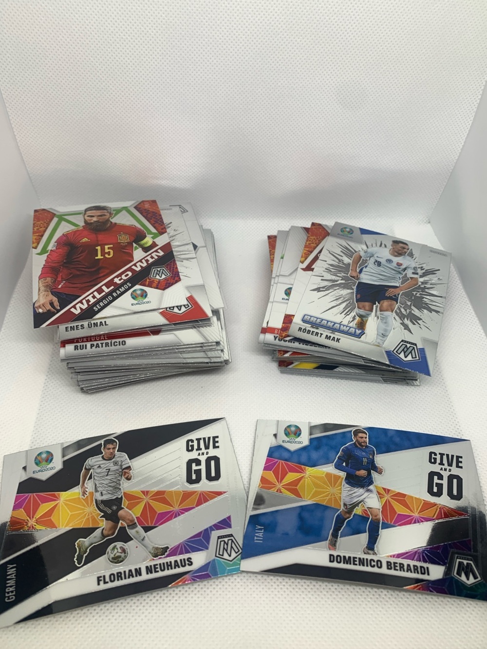 World Cup 2020 European Soccer League Panini Mosaic MLS Cards 60+ Perfect Cards
